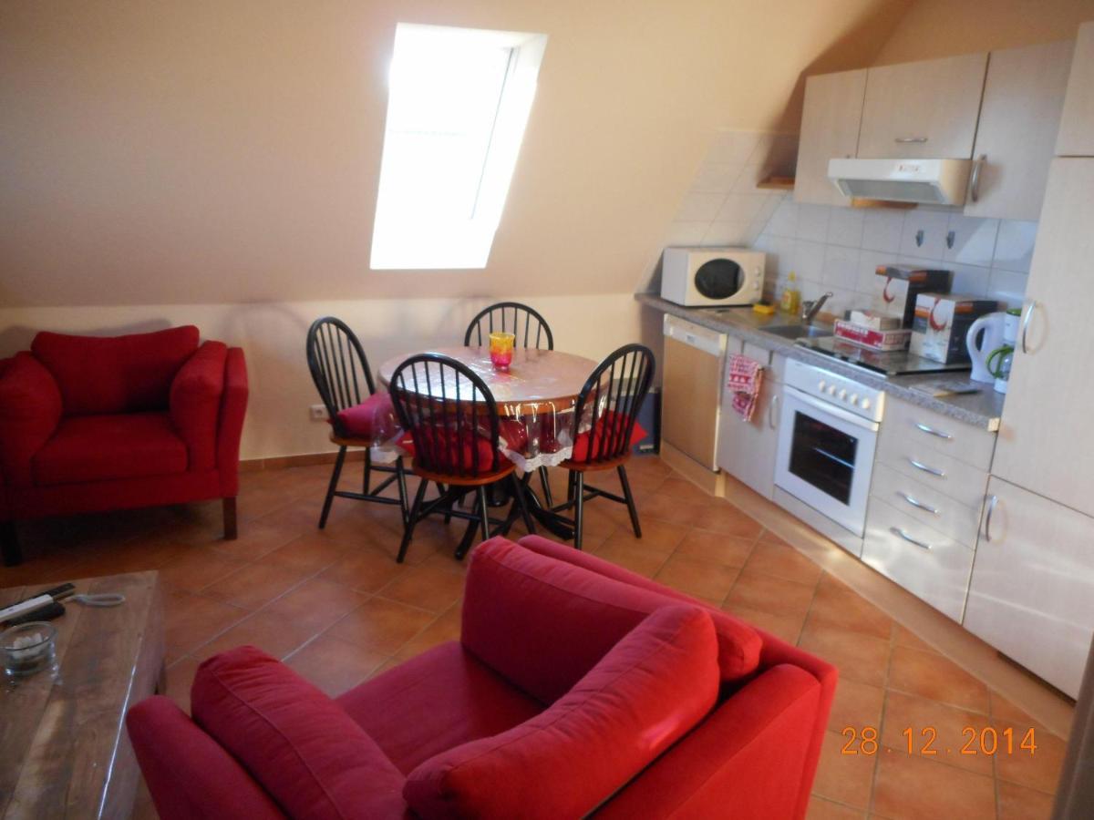 Ferienwohnung Sonnenblume Landkirchen Exterior foto